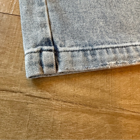 Pacsun Casey Light Wash Low Rise Baggy Distressed Jeans Women's Size 29 - Picture 8 of 11